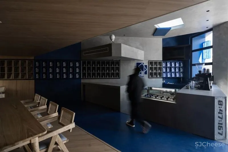 新作 立方体的重构 理想之蓝咖啡，青岛 开尺设计事务所