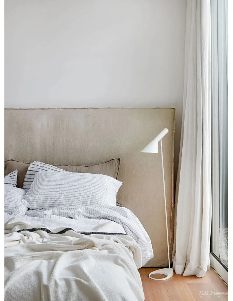 A Contemporary Renovation That Revives Forgotten Spaces