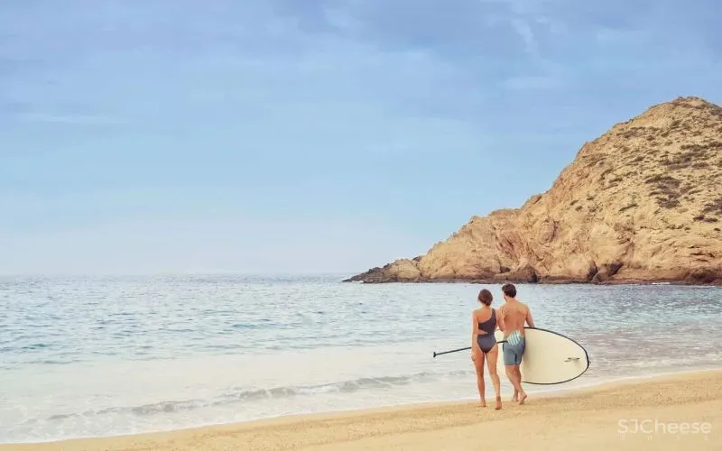 蒙太奇洛斯卡沃斯酒店