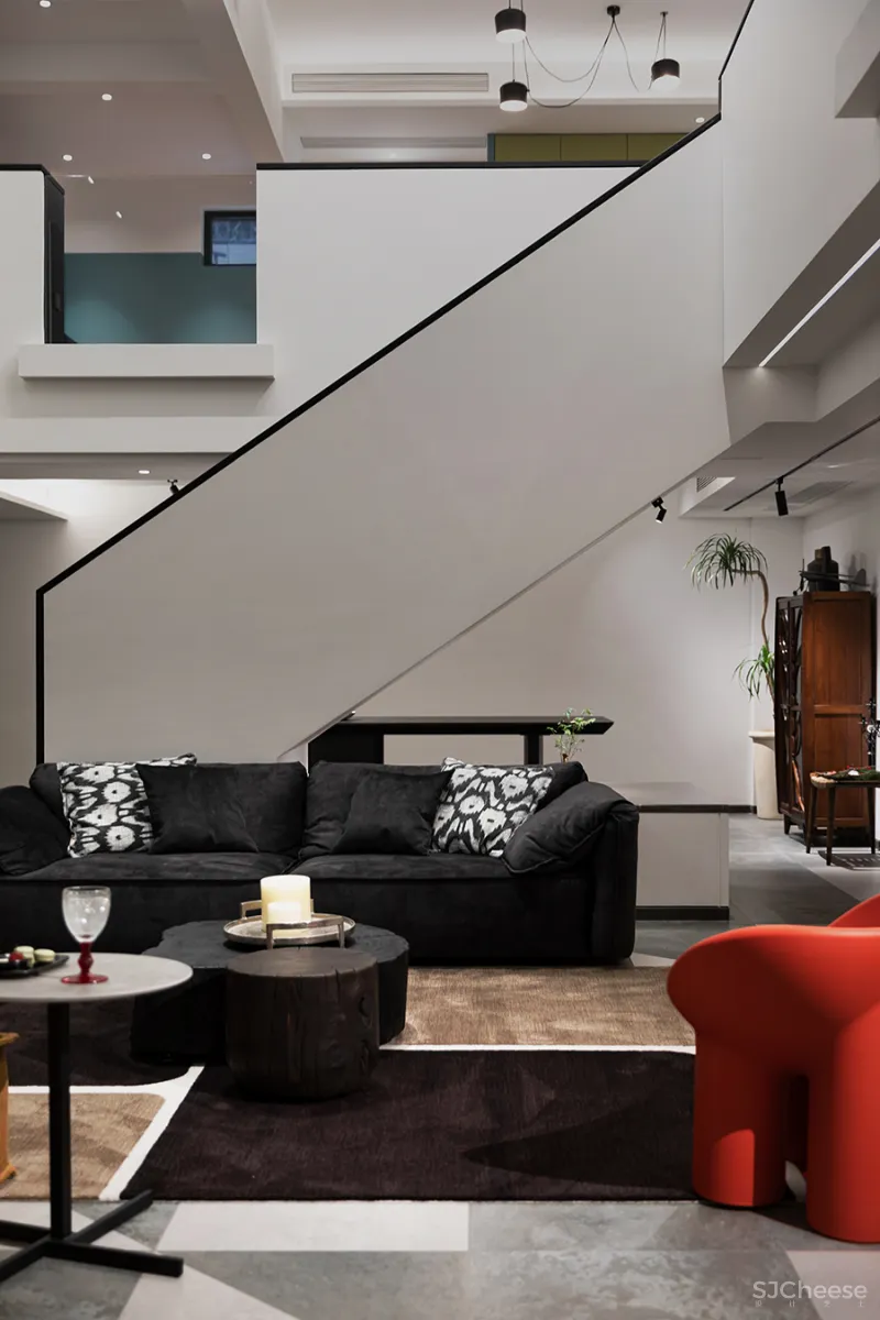 凌聚设计 • 宅，跟着感觉走