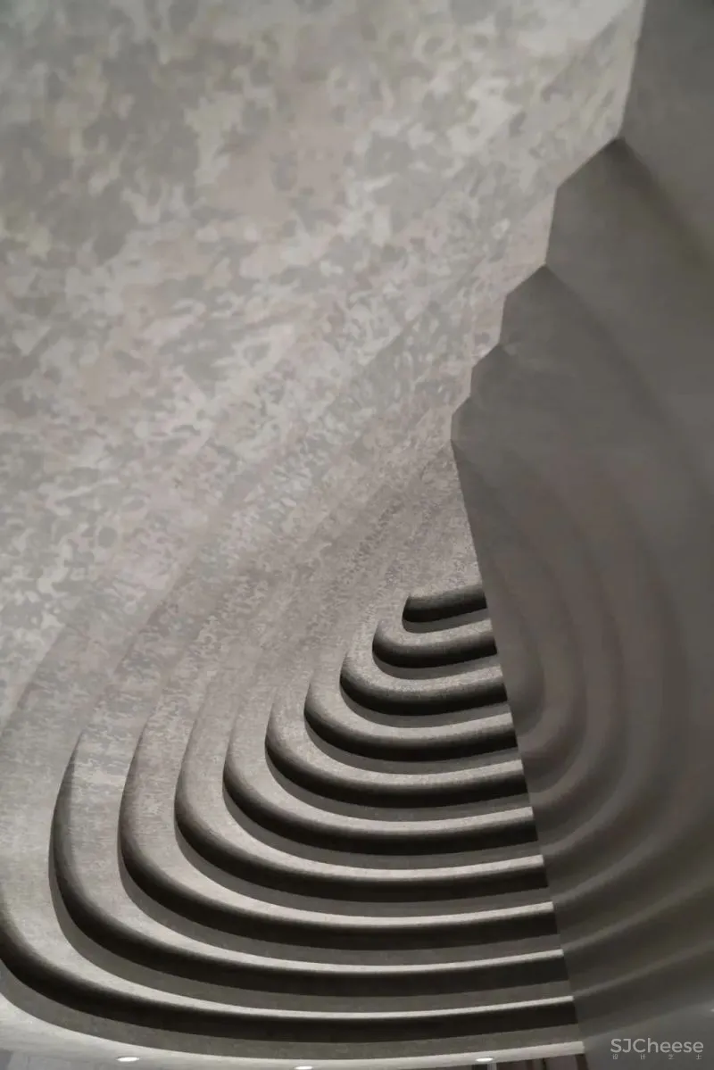 一条弧线的碰撞与回响 水木言设计