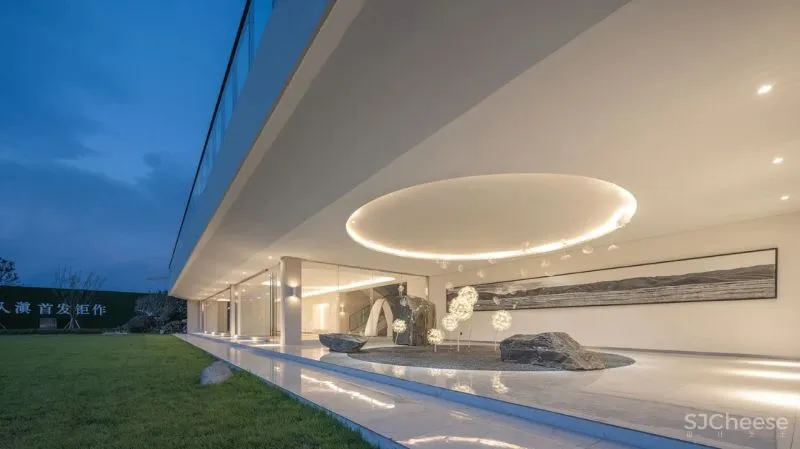 万有引力:超然精致格调,邂逅天色之美!