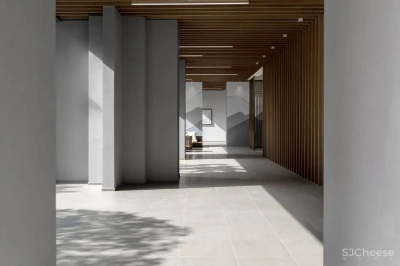 乐在设计 × 绿城诚园架空层:自然层次的交织