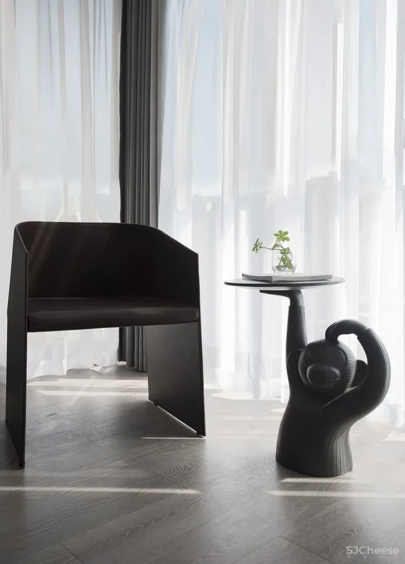 黑暗里的温和纯粹,回归空间的素净情怀 墨然设计