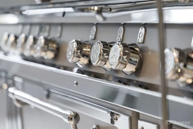 世界顶级定制厨房 Officine Gullo 烹 饪 是 一 种 创 造 !