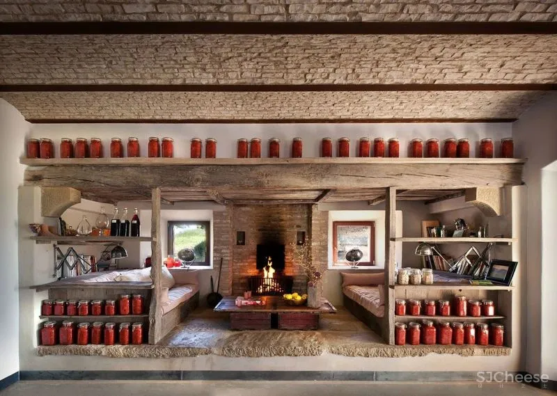 意大利千年古堡改造的酒店,1500万平米仅36间房,现代与古典的极限混搭!