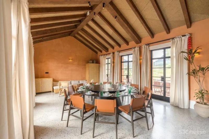 独家首发!江浙沪超野奢摩洛哥风情民宿,面朝湖泊坐拥田园,开业就吸引爆火综艺来录制!