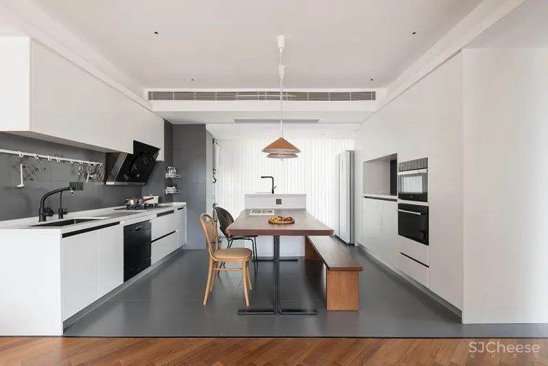 220㎡顶楼复式,精致木质感,舒适而自然!