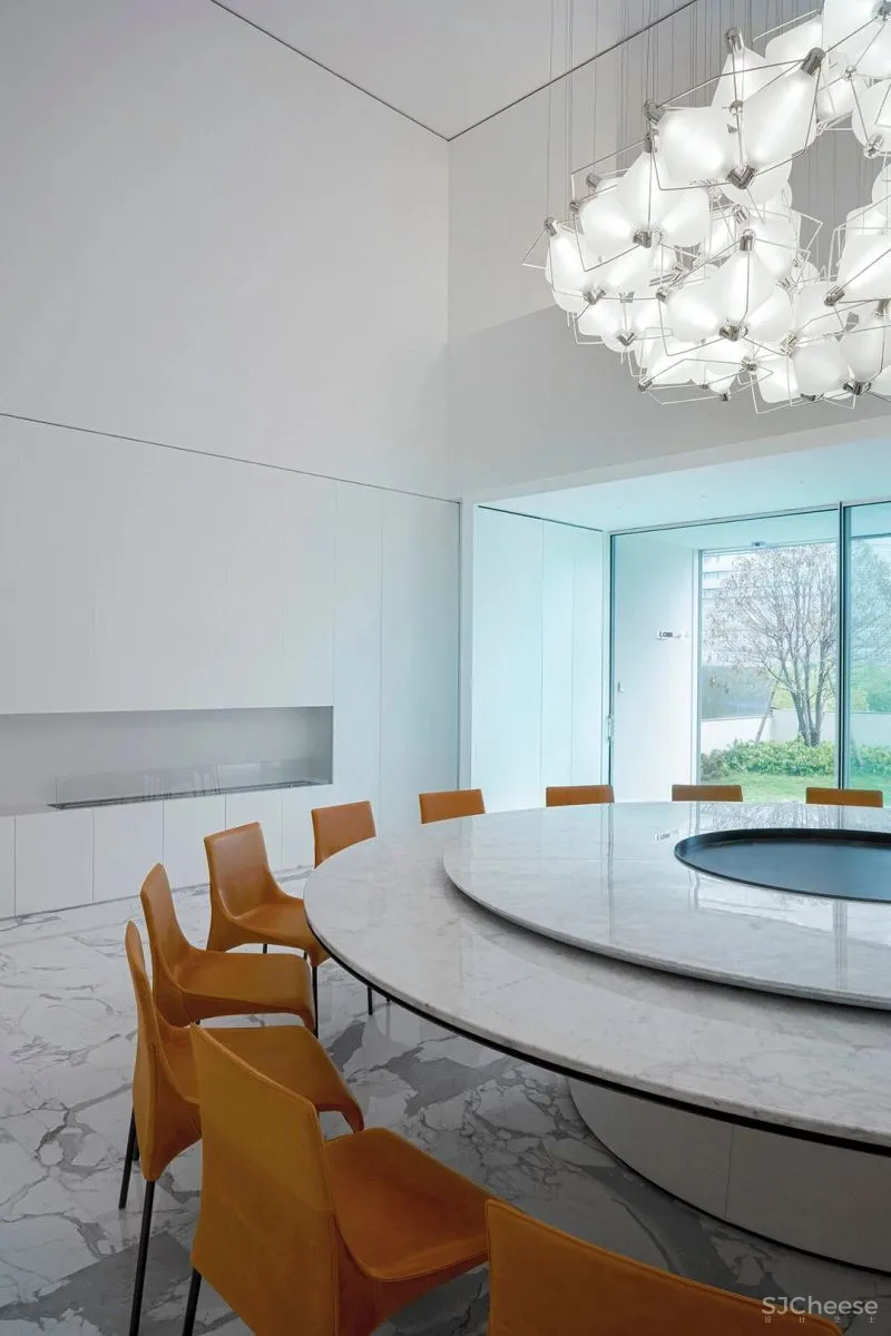 SETONE DESIGN 极简白，破坏与重构