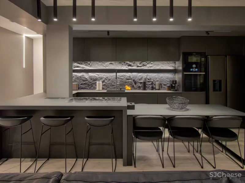 这是一个大胆的设计,因为热爱大自然,就将岩石直接搬回家?!