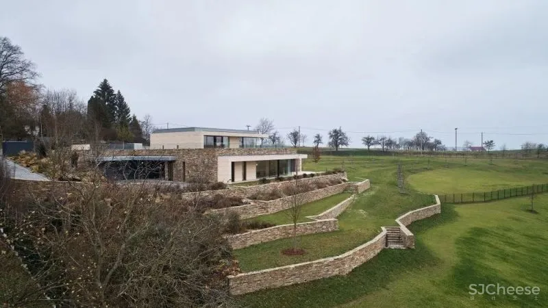 这幢被石头包裹的别墅，竟如此惊艳，值得收藏