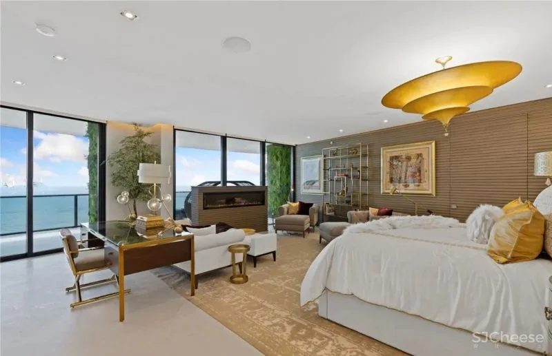 全球唯一保时捷豪宅大楼,跑车直接开进去