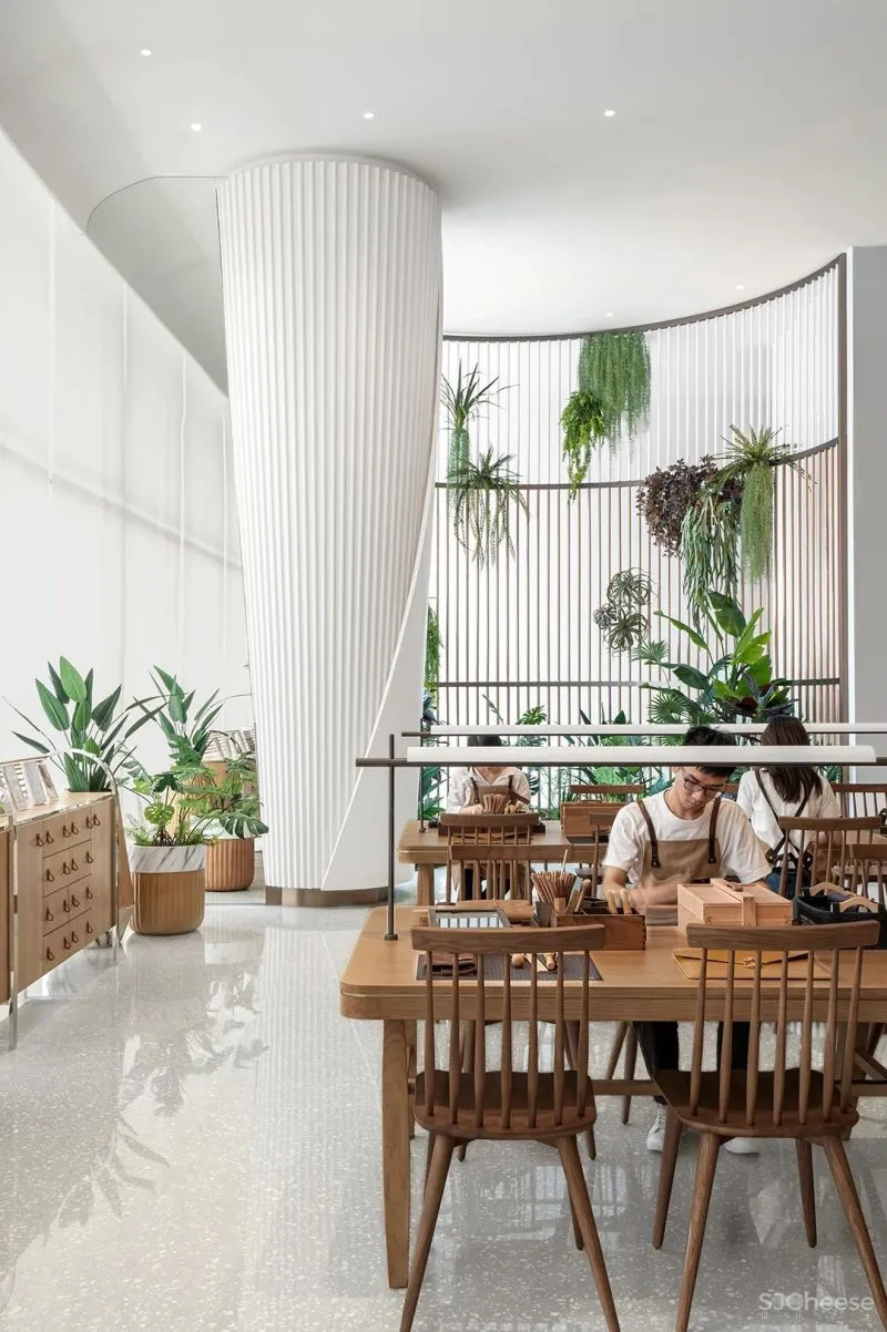 打造出令人充满探索欲的游逛空间体验