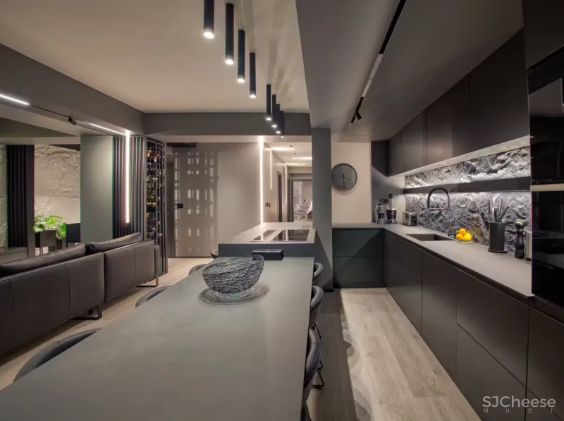 这是一个大胆的设计,因为热爱大自然,就将岩石直接搬回家?!