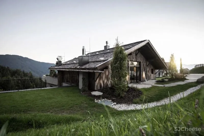 noa 新作 意大利依山而建 谷仓下的Gfell酒店