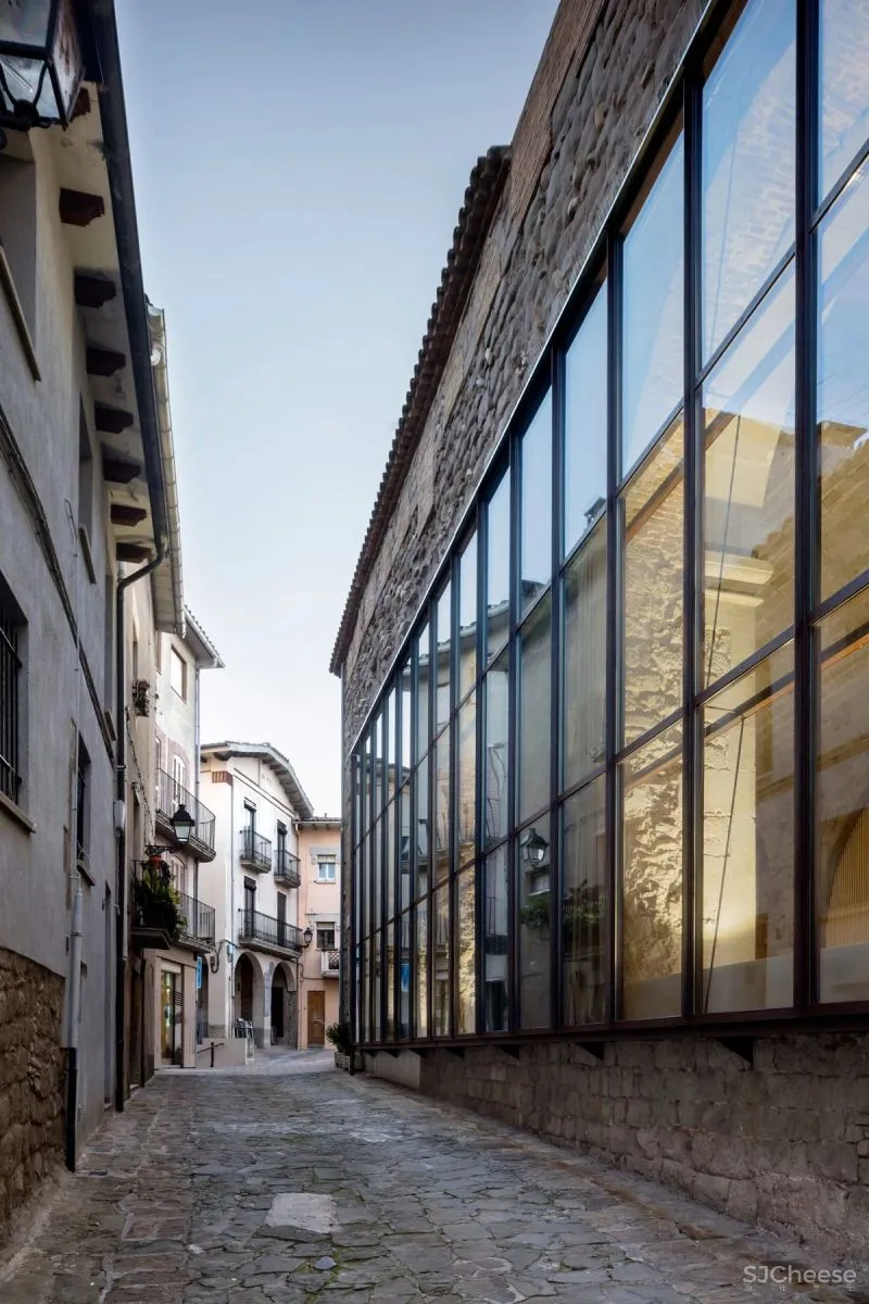 Carles Enrich 丨 设计，在建筑中沉淀