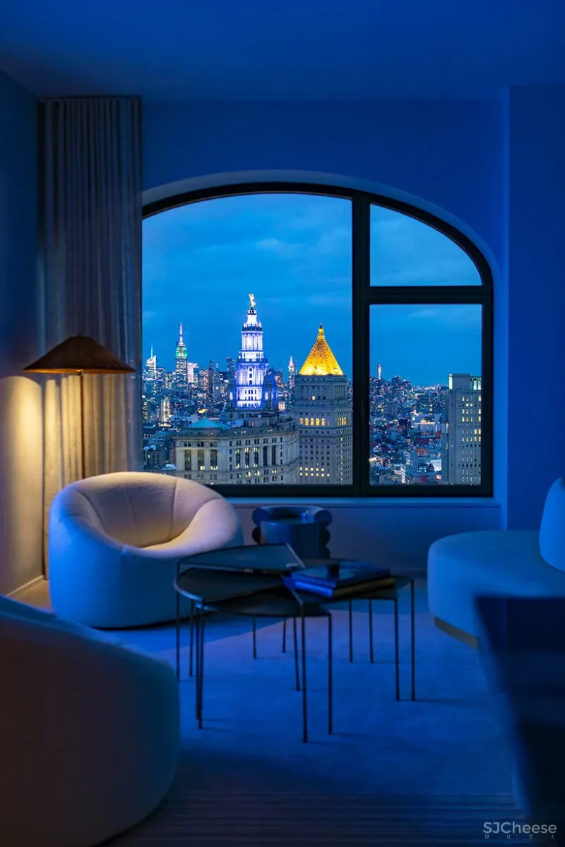 带阿斯顿马丁套房的公寓，样板房公开，高级黑才有这么酷酷的高级感