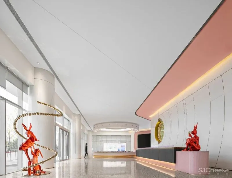 Fly to the moon丨SNP 尚诺柏纳