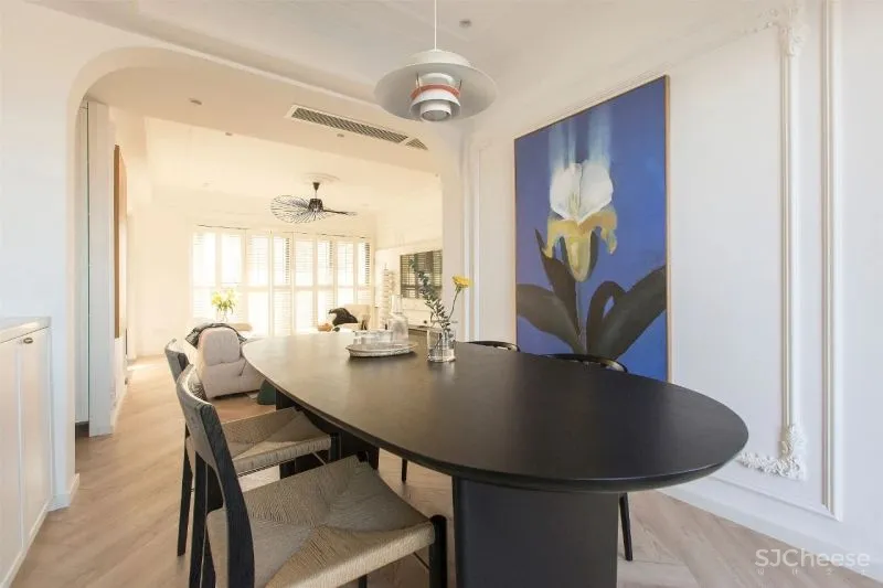 于光影之下,静享 143m² 的法式浪漫!