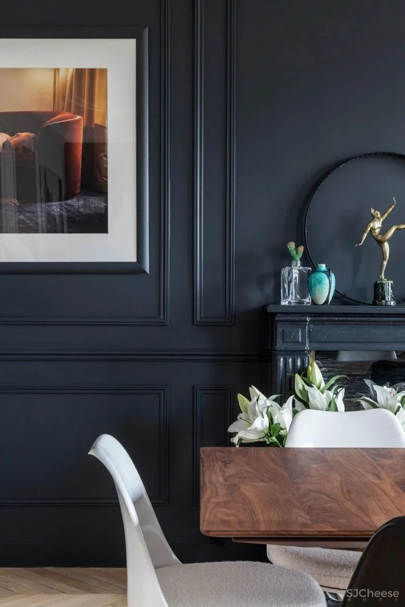 鲜明色彩对比,演绎全新法式空间