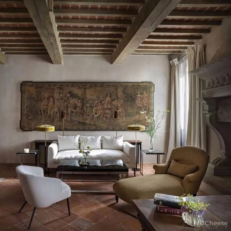 意大利千年古堡改造的酒店,1500万平米仅36间房,现代与古典的极限混搭!