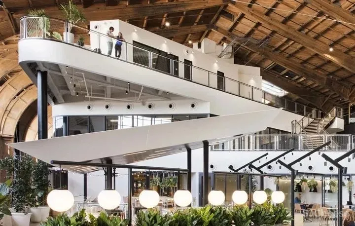 年入10亿,比google还会玩的设计公司,1000多个大奖拿到手软,客户都是500强