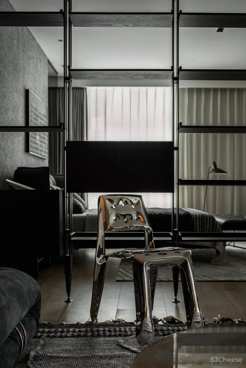 木维设计 • 王星|重色系独居私宅