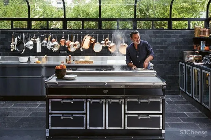 世界顶级定制厨房 Officine Gullo 烹 饪 是 一 种 创 造 !