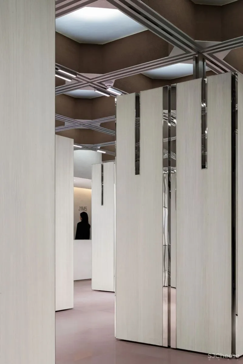 远离以展示为导向的零售：J1M5精品店，中国青岛