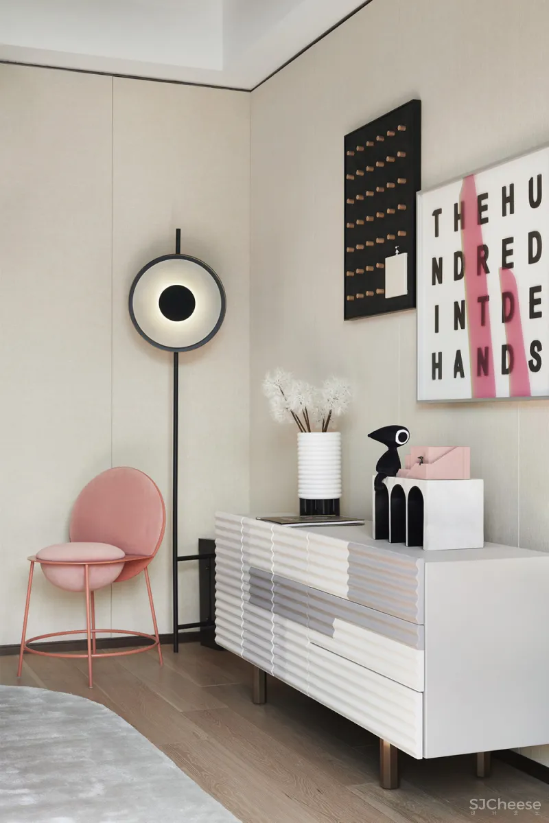 LESTYLE 乐尚设计:254㎡艺术住宅,家的鎏金光影!