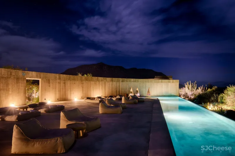 混凝土打造的侘寂野奢民宿,越「简陋」越高级