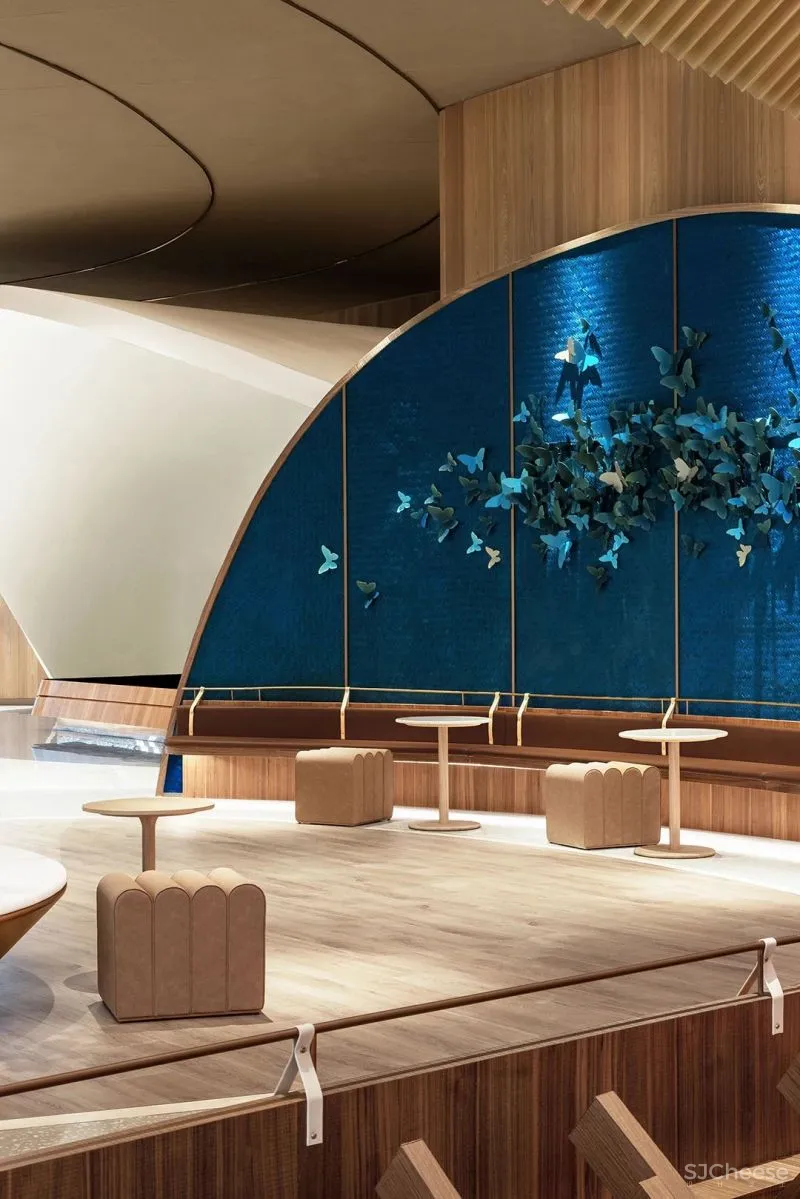 打造出令人充满探索欲的游逛空间体验