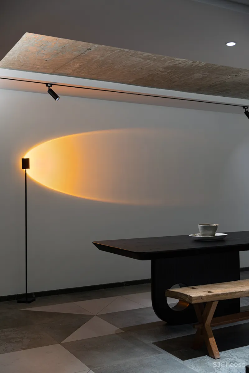 凌聚设计 • 宅，跟着感觉走