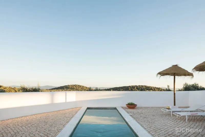 爱马仕主管开的民宿, 极简主义才有的高级