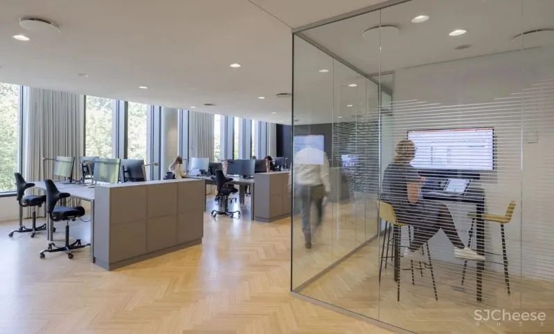 嘉士伯新总部大楼,可回收的黄铜外立面,示范了真正可持续理念!