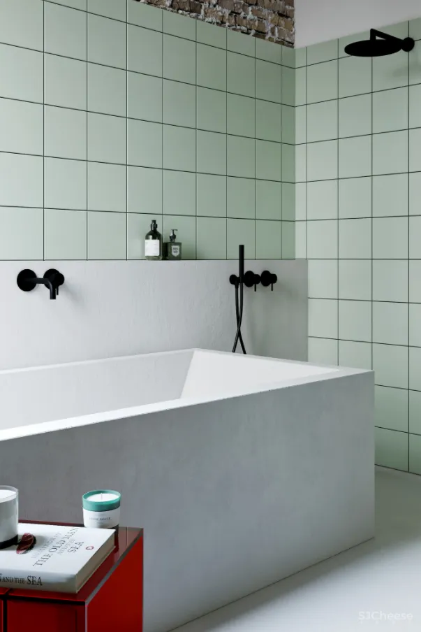 三个拱形门通往三个天地,一张双人床斜放在客厅!