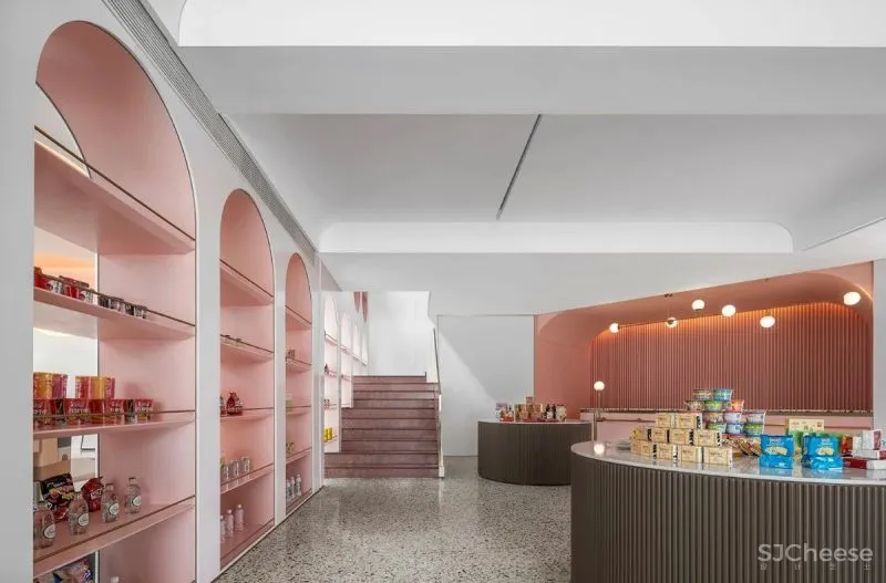 Fly to the moon丨SNP 尚诺柏纳