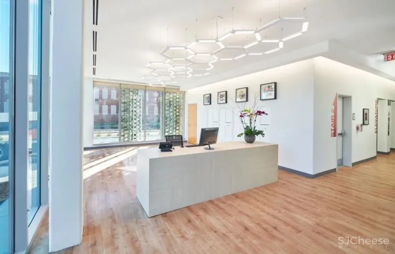 无正背立面之分的AYA公共住宅建筑 Studio Twenty Seven