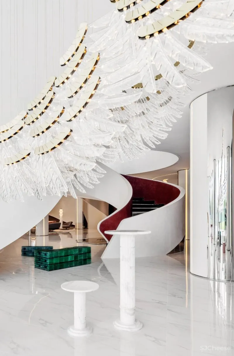 刘荣禄 中融蓝城·Co.C生活艺术馆,穿行宇宙的星际航母