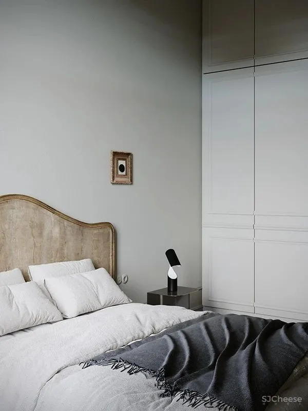 这是一间追求复古风的公寓,却恰到好处地加入了现代元素