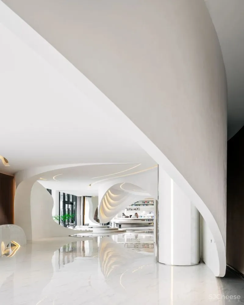 刘荣禄新作|生活艺术馆 「穿行宇宙的星际航母」