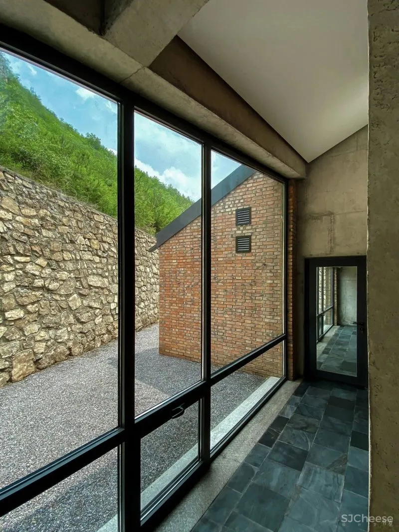 新作 北京延庆私人居所:对比中的和谐 萨洋设计 在场建筑