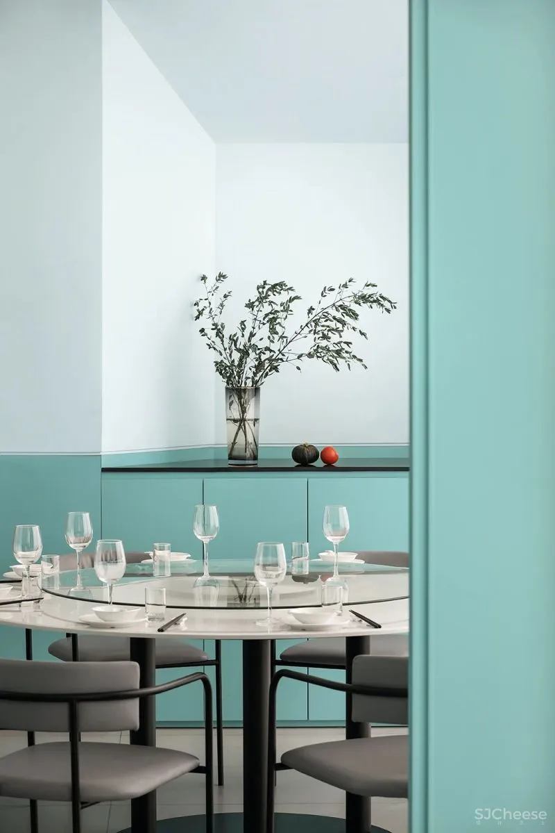 马艾洋 不一样的川菜馆,满满的极简与时尚