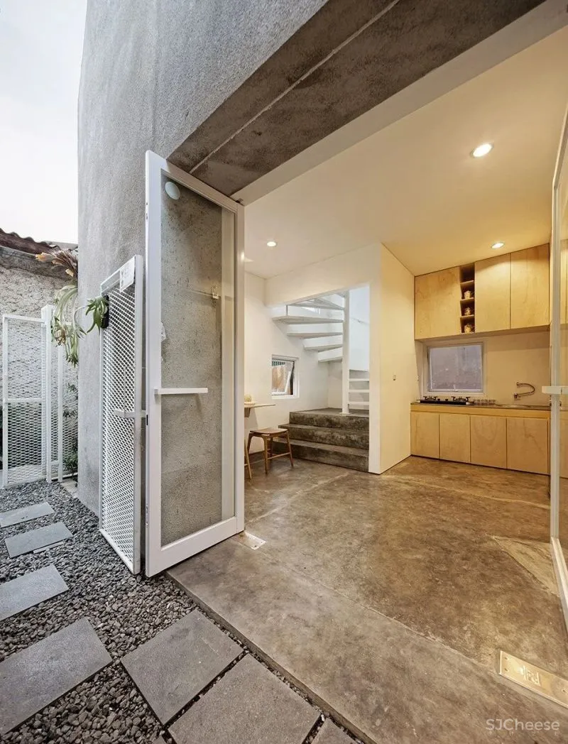 印度尼西亚，雅加达，“双胞胎”住宅 DELUTION