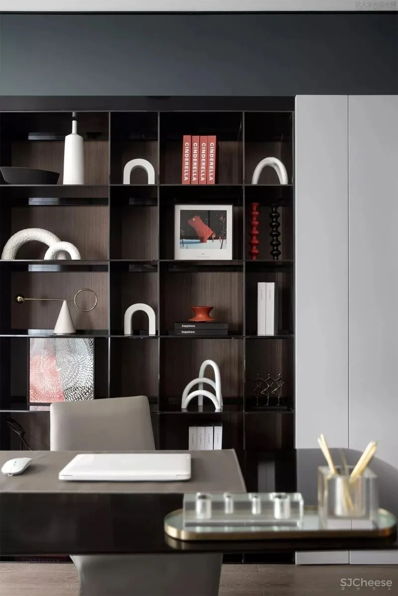 摇滚红与黑 元禾大千新作