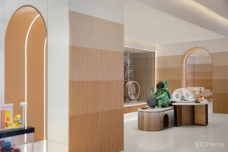 万科售楼处变身开黑、吸猫、撸妆馆,乐尚设计把潮玩体验做出新花样