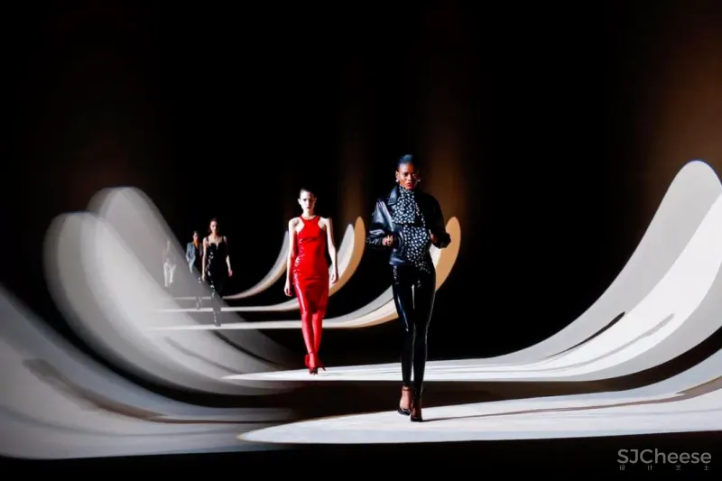 动静结合 规则弧形,交错出先锋时尚感 元禾大千