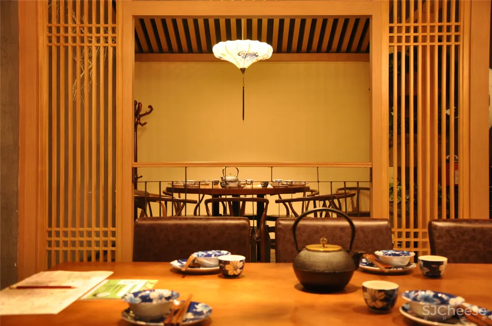 西宁中秋餐厅设计