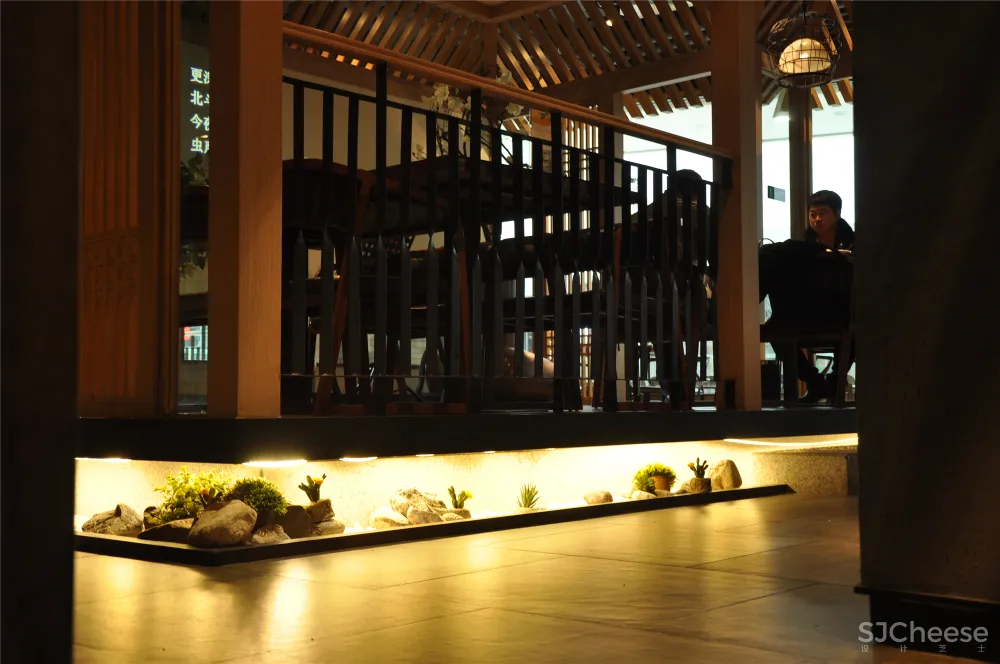 西宁中秋餐厅设计