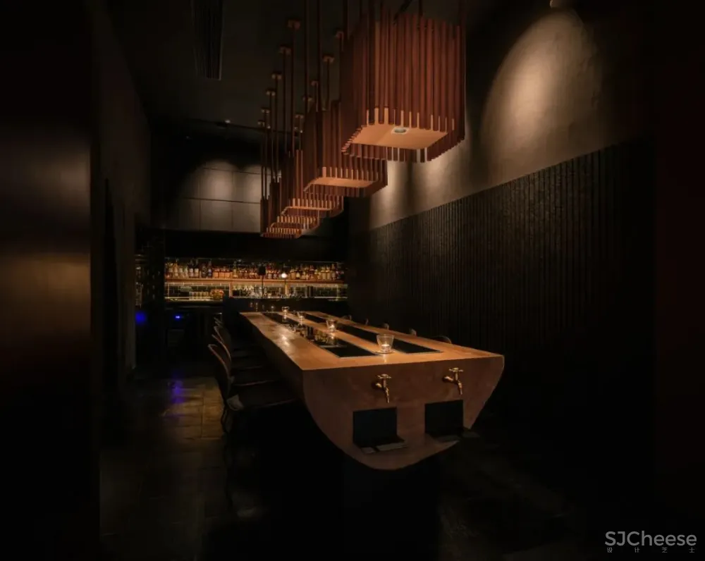 hcreates新作|上海街头惊现伦敦最佳威士忌酒吧Black Rock